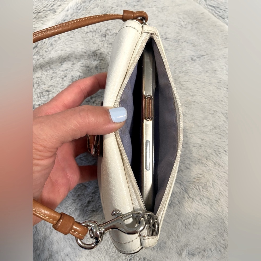 Coach Y2K Boho Leather Wristlet - Picture 10 of 15